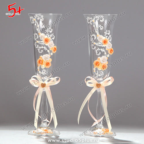 Свадебные бокалы в персиковом цвете, с летами айвори