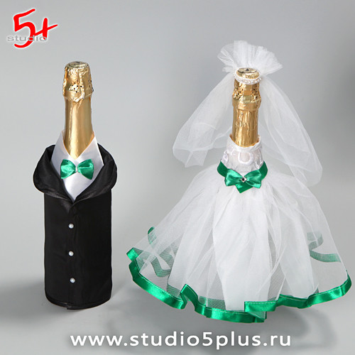 Украшения для бутылок шампанского на свадьбе в изумрудном цвете купить в СПб