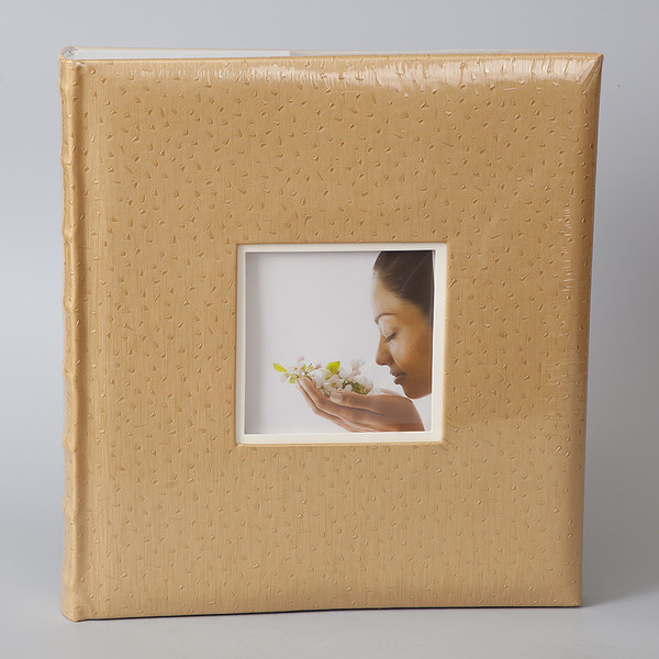 Золотой фотоальбом традиционный с окном