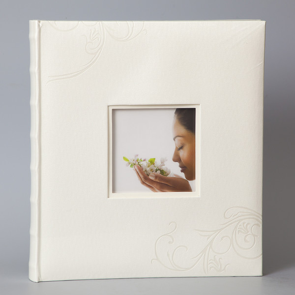 Свадебный фотоальбом с магнитными листами и окном для фото молодоженов